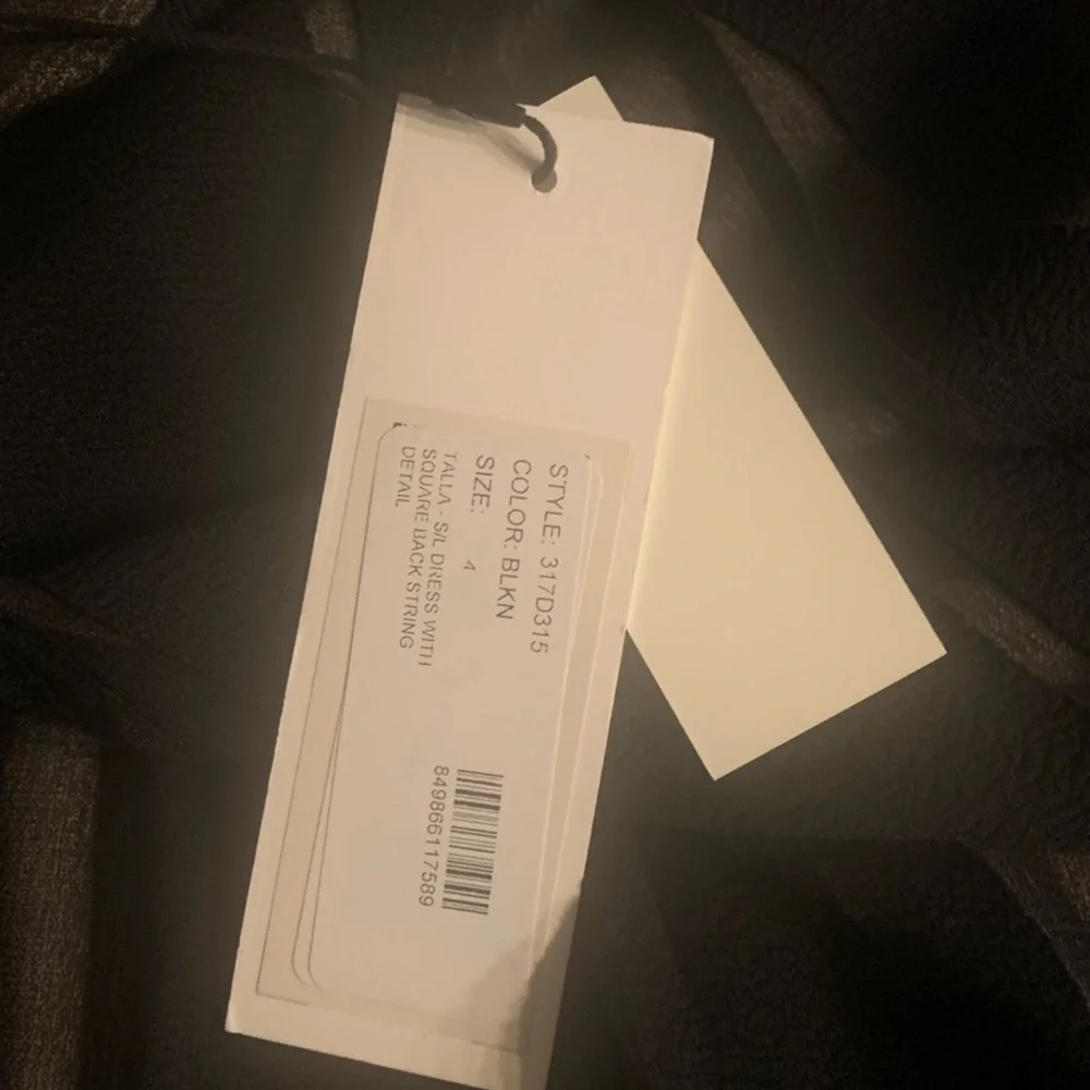 Elizabeth & James Talla Midi Dress. - Picture 6 of 7
